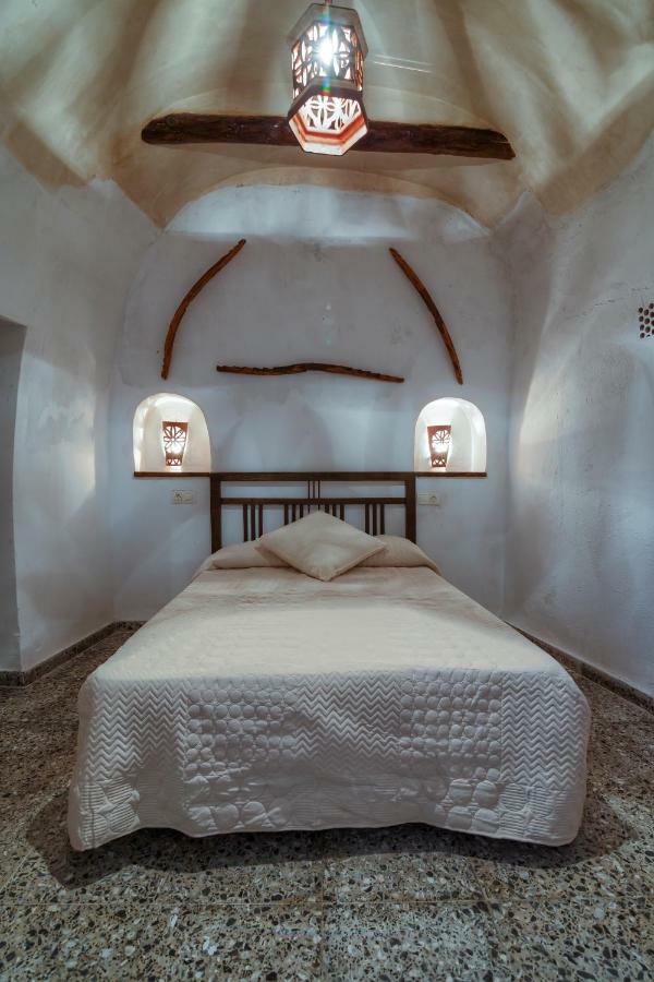 Cueva El Murallon Benamaurel 외부 사진